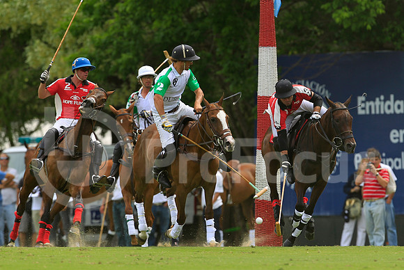 2011_TRIPLE CORONA_107