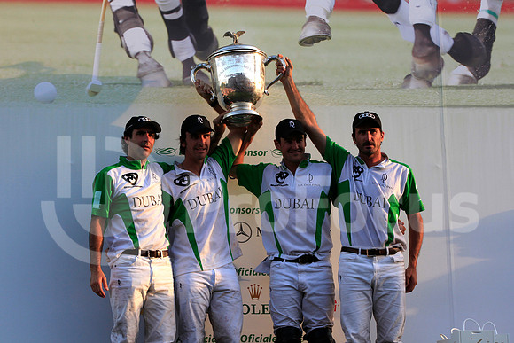 2011_TRIPLE CORONA_175