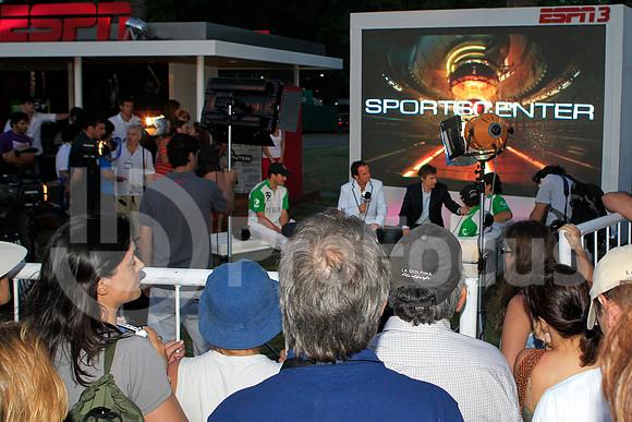 2011_TRIPLE CORONA_177