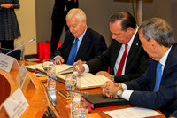 FIRMA ACUERDO CON INSTITUTO CERVANTES VIII CONGRESO INTERNACIONAL DE LA LENGUA ESPAÑOLA