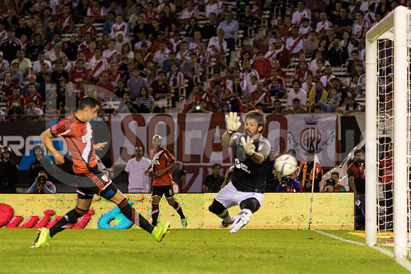RIVER VS BANFIELD