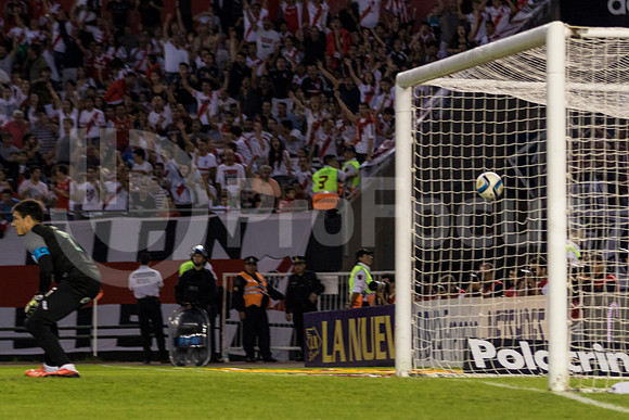 RIVER VS BANFIELD