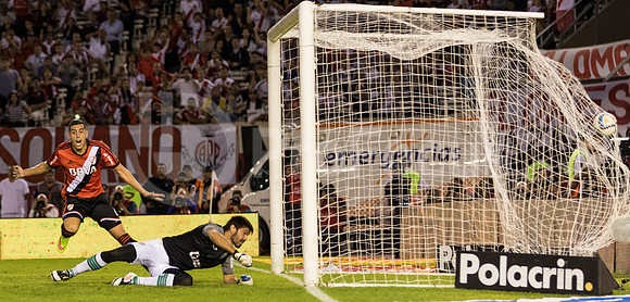 RIVER VS BANFIELD