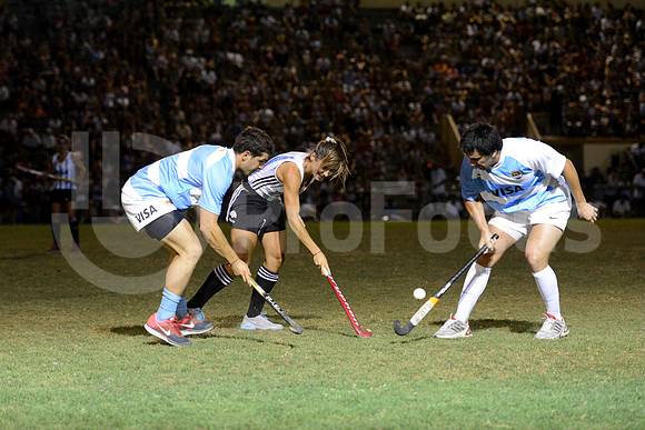 Las Leonas vs Los Pumas 2013