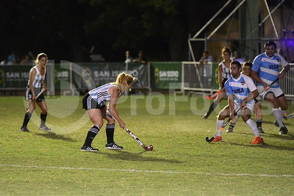 Las Leonas vs Los Pumas 2013