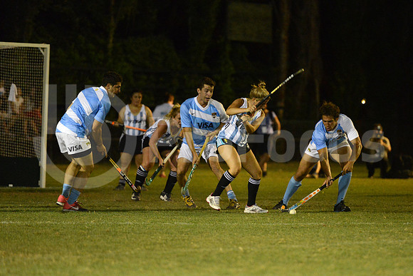 Las Leonas vs Los Pumas 2013