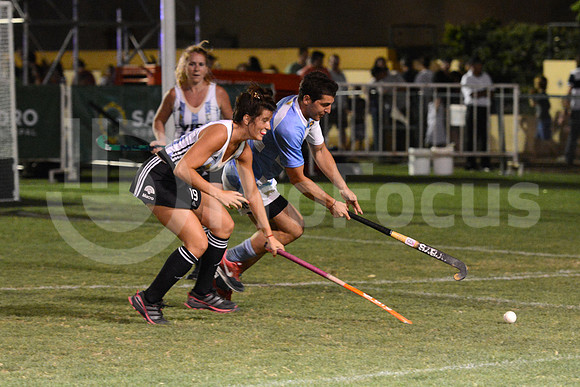 Las Leonas vs Los Pumas 2013