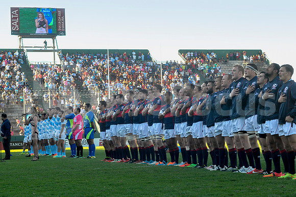 PUMAS EN SALTA