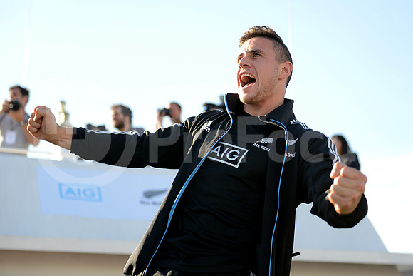 AIG Kicking Contest 2014