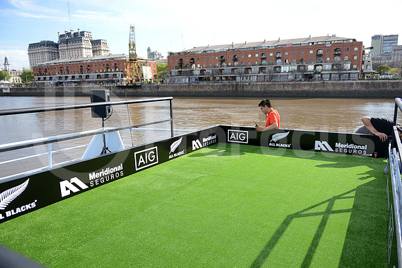 AIG Kicking Contest 2014