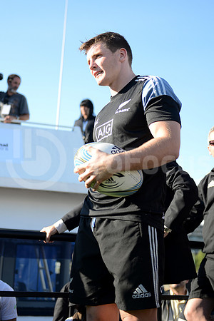 AIG Kicking Contest 2014