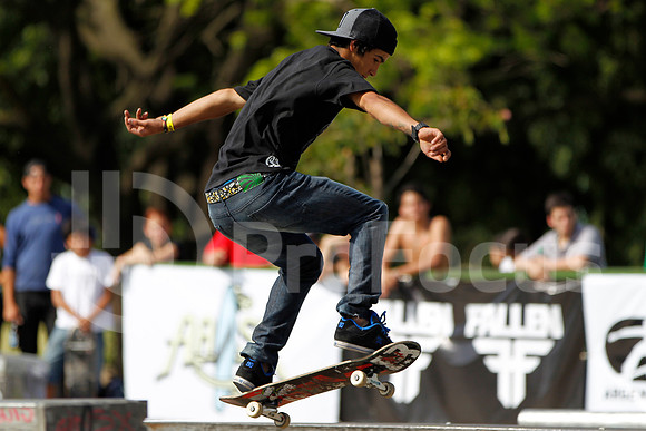 SKATE_001